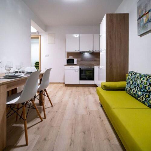 Apartments Arbis Лопар Экстерьер фото