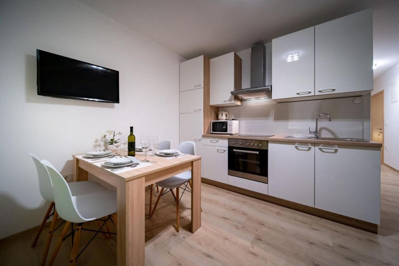 Apartments Arbis Лопар Экстерьер фото