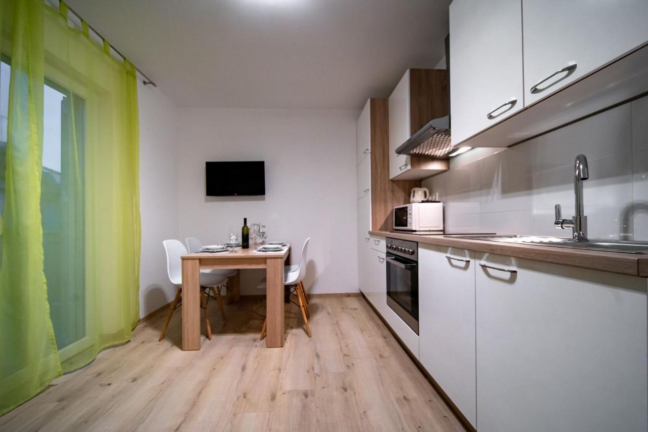 Apartments Arbis Лопар Экстерьер фото