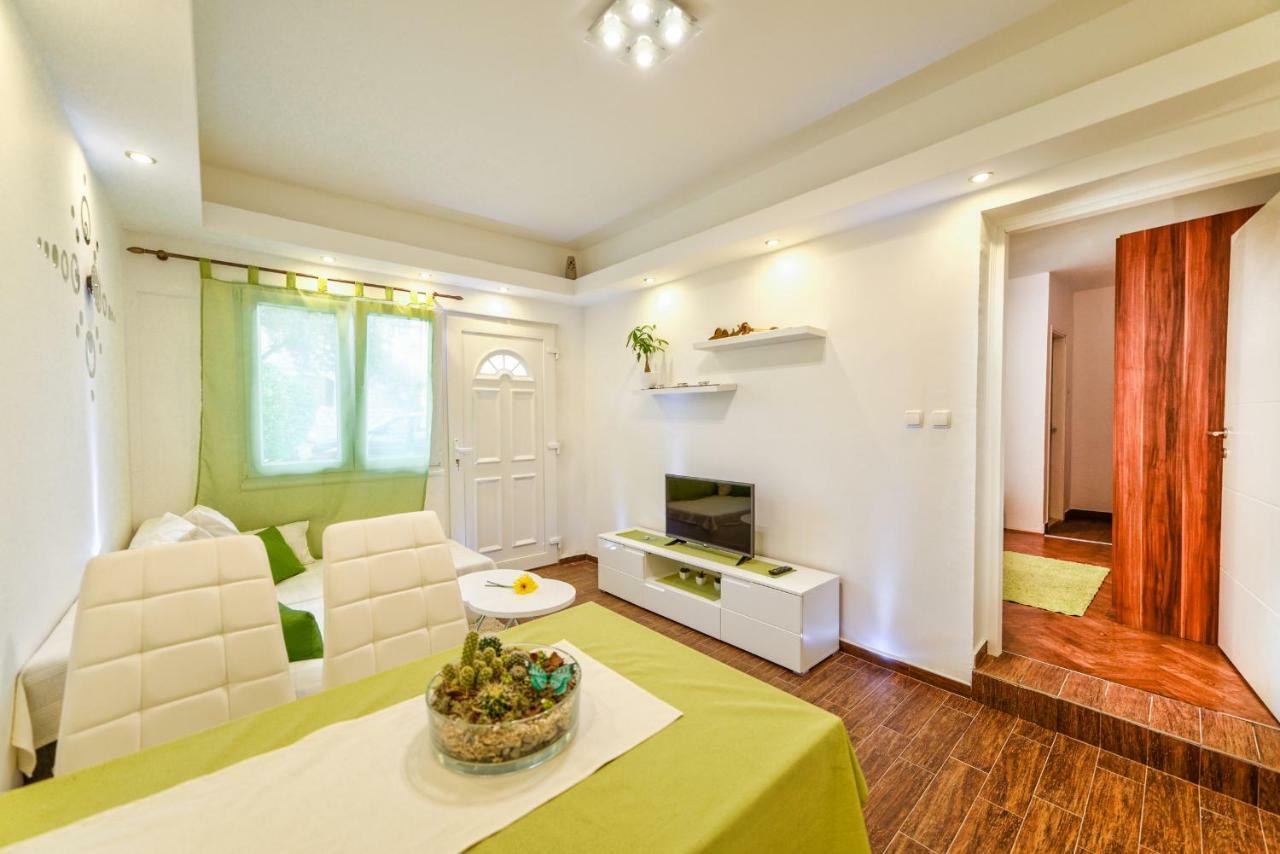 Apartments Arbis Лопар Экстерьер фото
